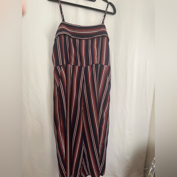 Spaghetti strap jumpsuit - Picture 3 of 6